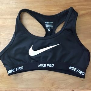 Girls Nike Pro sports bra